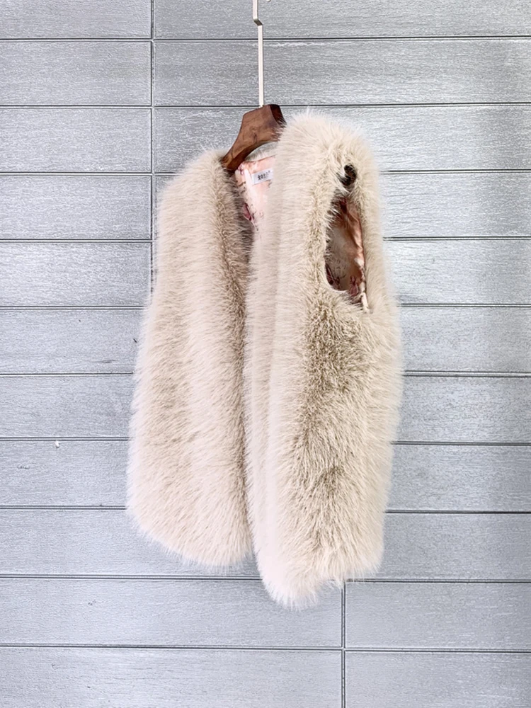 ZADORIN 2026 Autumn Winter Fashion Fur Waistcoat Women Casual Warm Faux Fur Vest V Neck Pink Black White Faux Fur Coat Crop Tops