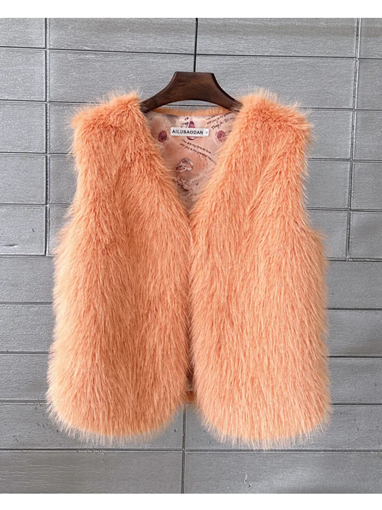 ZADORIN 2026 Autumn Winter Fashion Fur Waistcoat Women Casual Warm Faux Fur Vest V Neck Pink Black White Faux Fur Coat Crop Tops