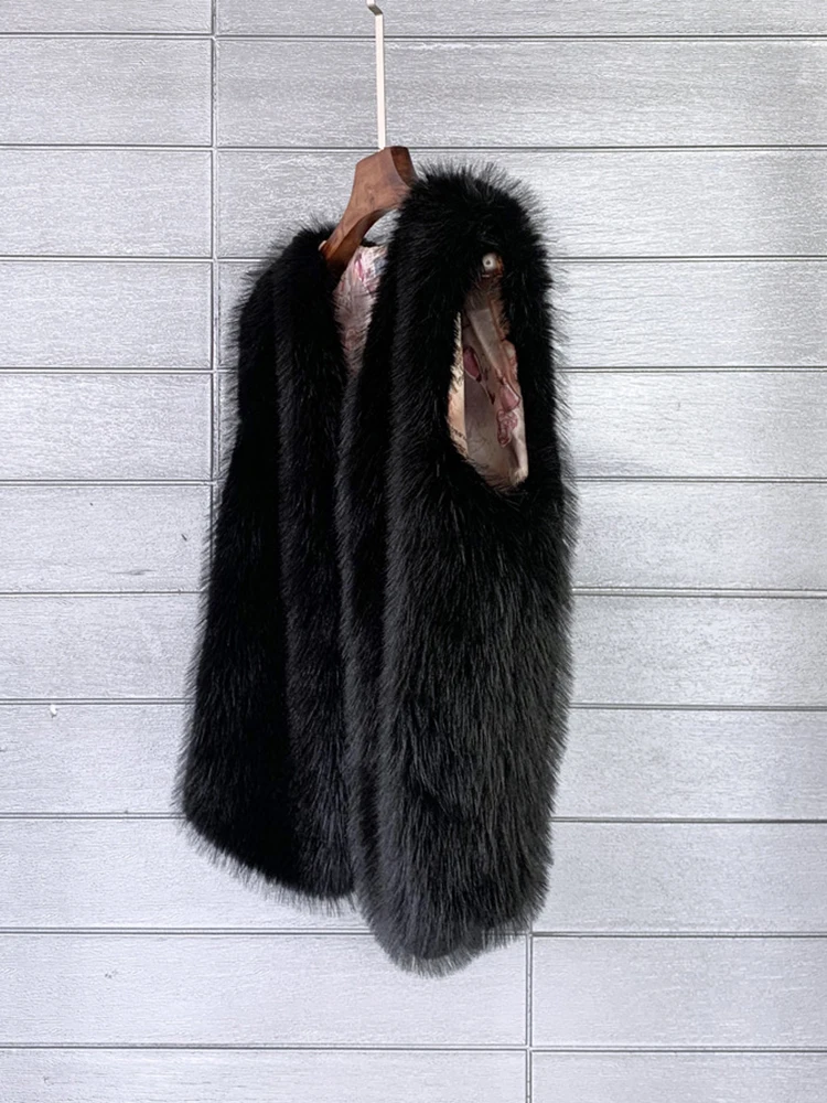 ZADORIN 2026 Autumn Winter Fashion Fur Waistcoat Women Casual Warm Faux Fur Vest V Neck Pink Black White Faux Fur Coat Crop Tops