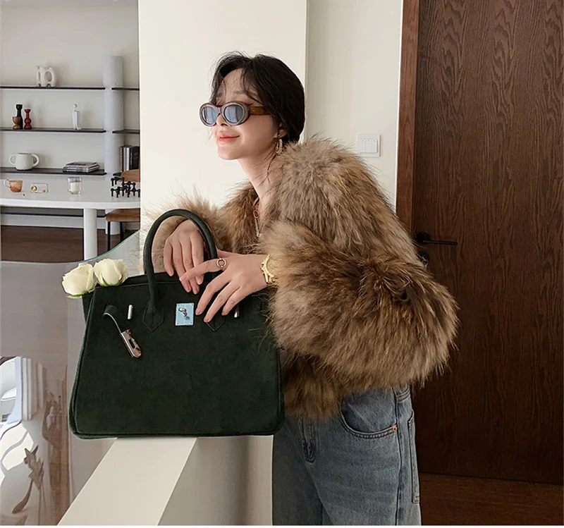 FANIECES Luxury Faux Fur Coats Women Winter Long Sleeve Furry Collarless Cardigan Fluffy Short Artificial Fur Outerweart шуба