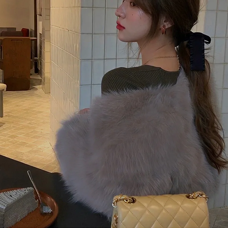 FANIECES Faux Fur Coat Women Luxury Collarless Short Fur Outwear Winter Elegant Thick Artificial Fur Jacket Warm Shaggy Overcoat