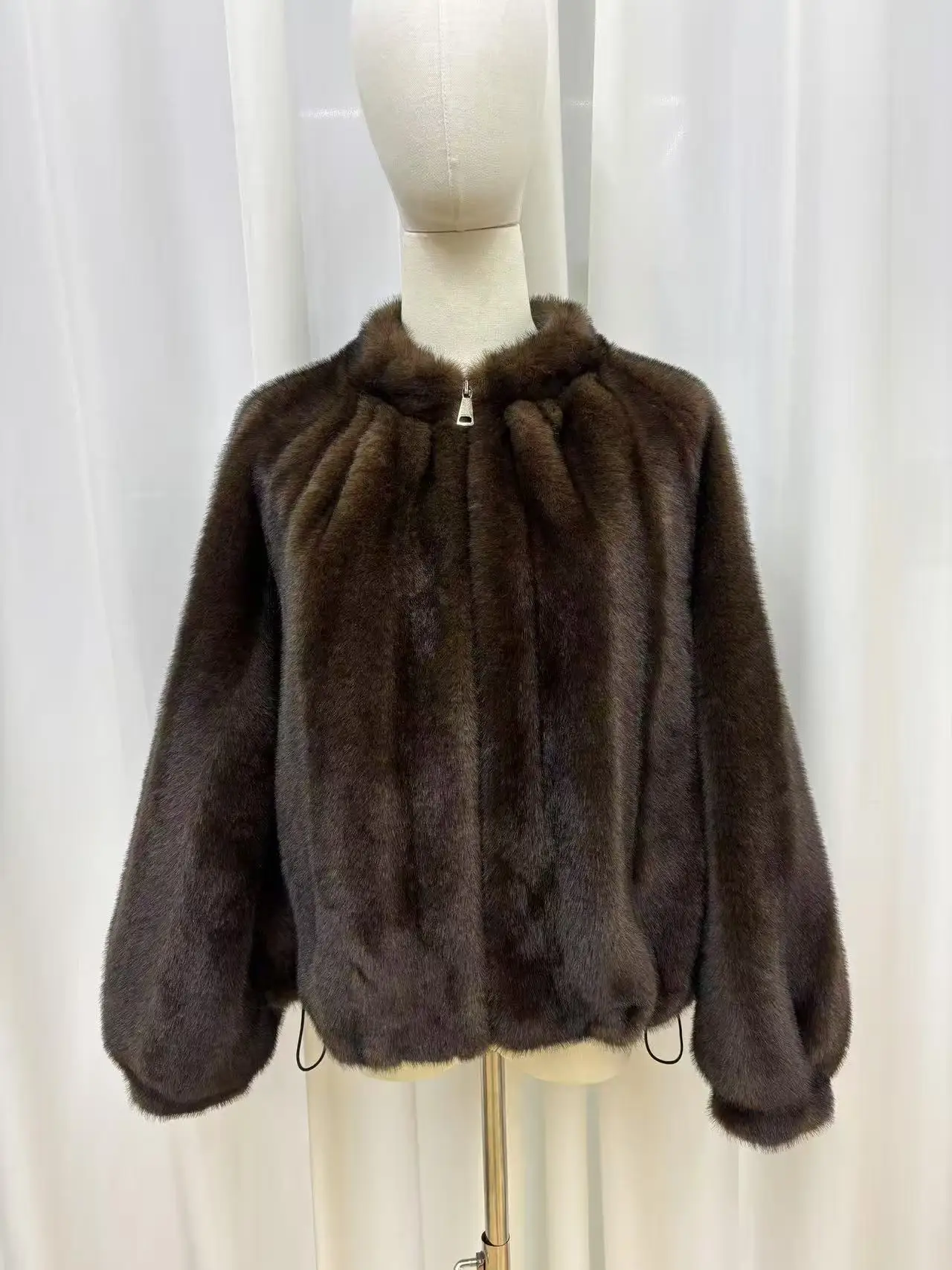 2026 New Fur Coat Women Fashion Essential Mink Coat Warm Short Leather Outerwear Winter Fur Jacket
