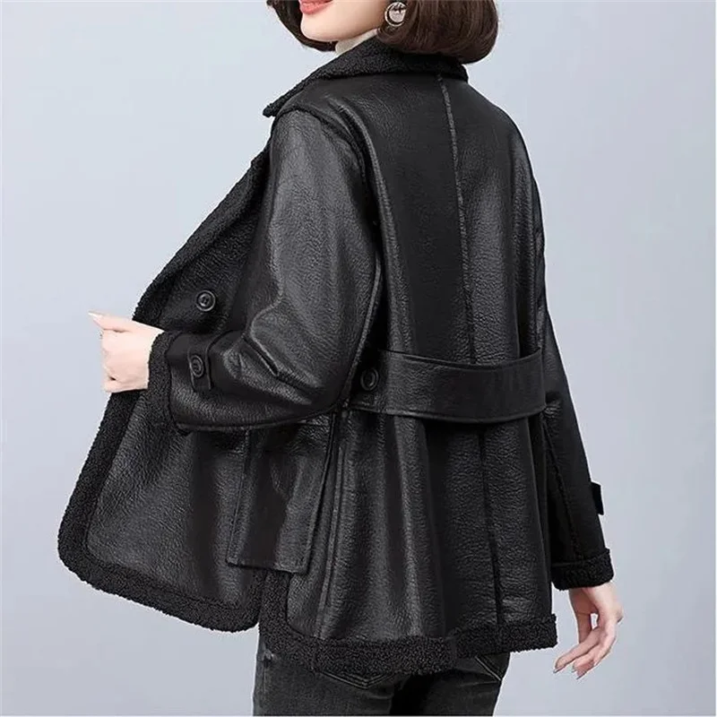 2025 Autumn/Winter New Thick Velvet Women's Leather Jacket Fashionable, Wearing Fur on Both Sides for Warmth