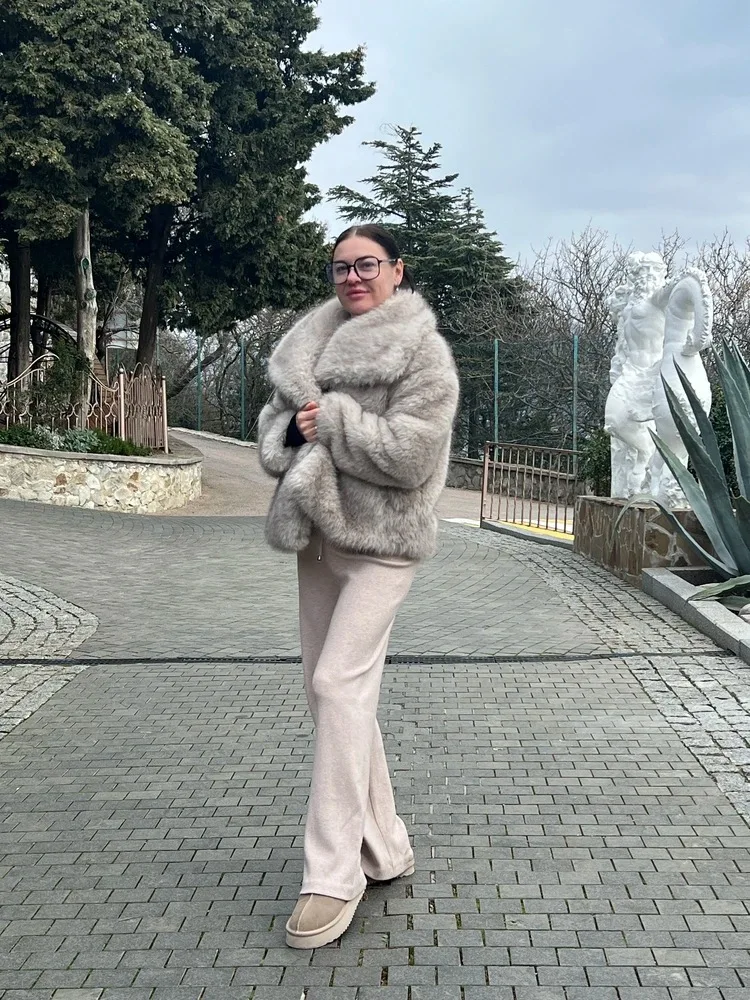 2025 Winter New Fashion Gradient Fluffy Fur Coat Women High Street Luxury Big Fur Collar Faux Fox Fur Jacket Female Overcoats