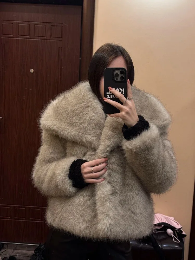 2025 Winter New Fashion Gradient Fluffy Fur Coat Women High Street Luxury Big Fur Collar Faux Fox Fur Jacket Female Overcoats