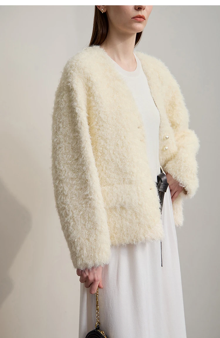 Amii Fur Coat 2026 Winter New Loose Short V-Neck Versatile Women's Coat Warm Long Sleeves With A Belt Jacket With Fur 12524007