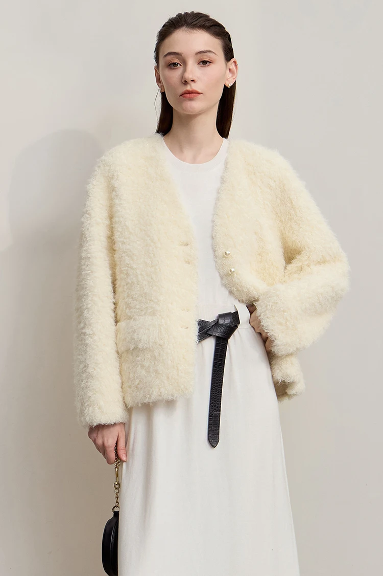 Amii Fur Coat 2026 Winter New Loose Short V-Neck Versatile Women's Coat Warm Long Sleeves With A Belt Jacket With Fur 12524007