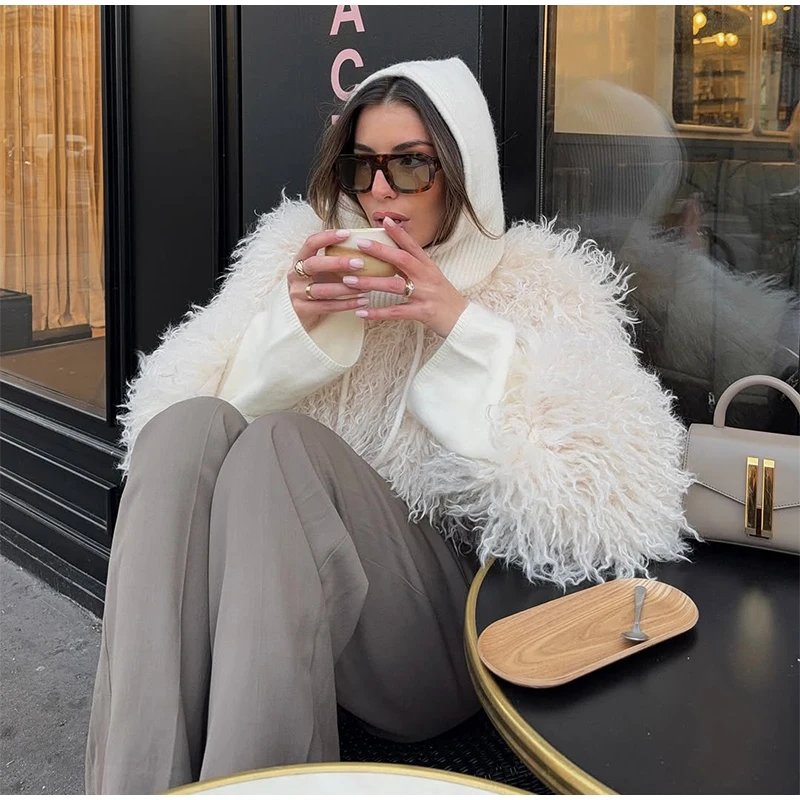 Fashion Faux Fur Coat Women Loose Lapel Full Sleeve Fluffy Short Overcoat 2025 Autumn Winter Street Lady Furry Warm Overcoat
