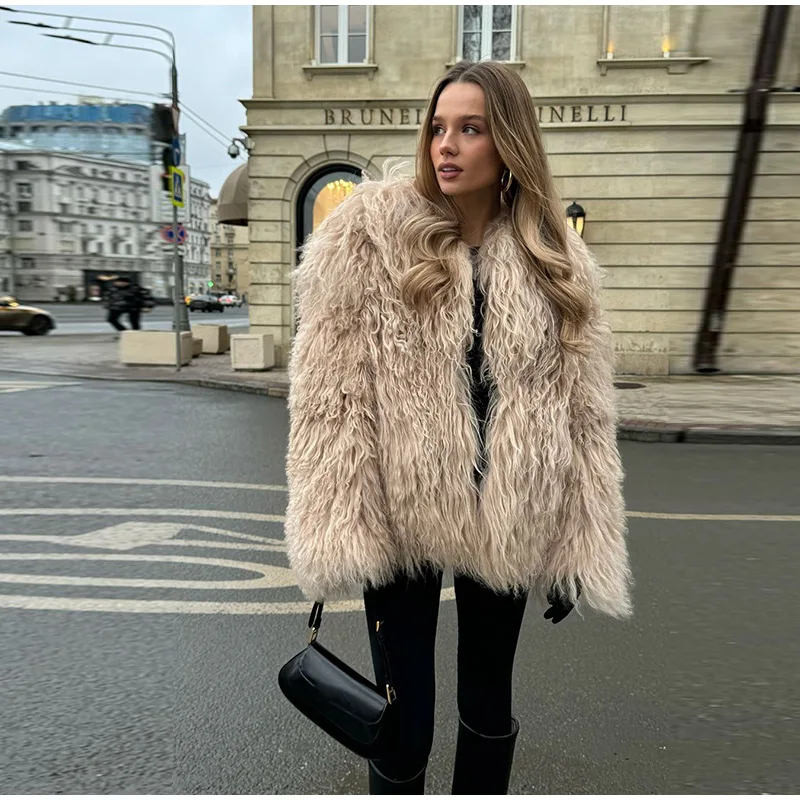 Fashion Faux Fur Coat Women Loose Lapel Full Sleeve Fluffy Short Overcoat 2025 Autumn Winter Street Lady Furry Warm Overcoat