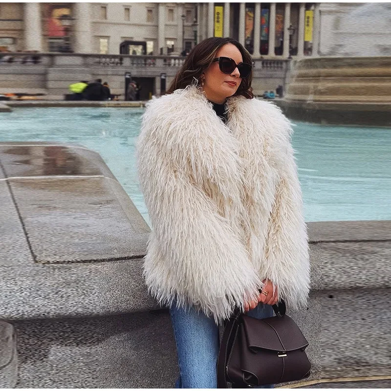 Fashion Faux Fur Coat Women Loose Lapel Full Sleeve Fluffy Short Overcoat 2025 Autumn Winter Street Lady Furry Warm Overcoat