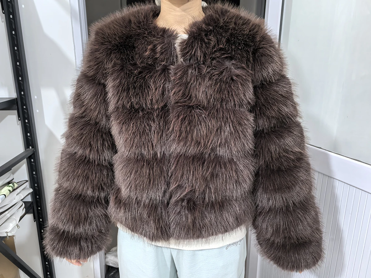Fashion Short Faux Fox Fur Jacket for Women Winter Multi Color Thick Warm Long Sleeve Outerwear Woman Elegant Cozy Plush Jacket