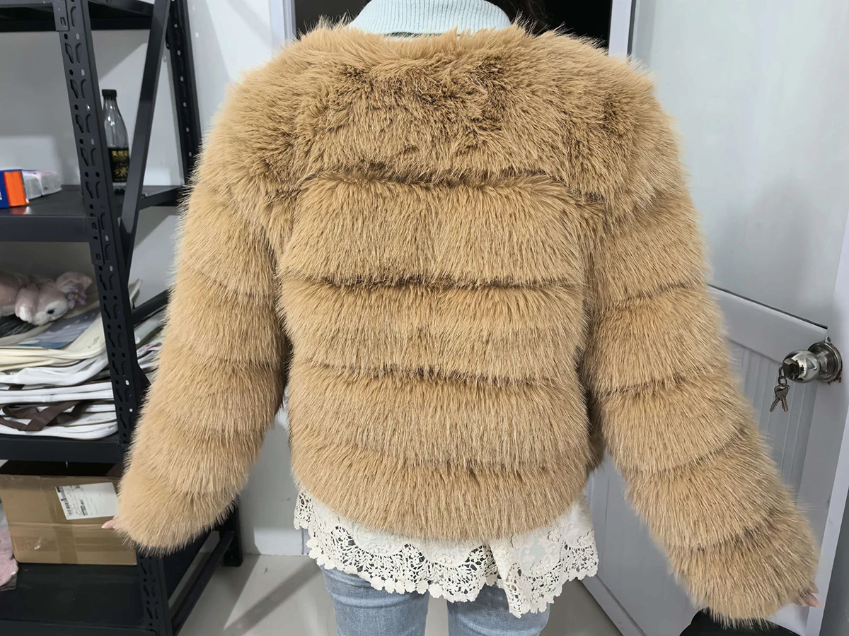 Fashion Short Faux Fox Fur Jacket for Women Winter Multi Color Thick Warm Long Sleeve Outerwear Woman Elegant Cozy Plush Jacket