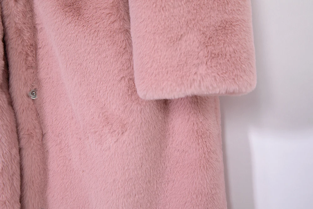 2026 New Women Winter Warm Faux Fur Coat Thick Women Long Coat Turn Down Collar Women Warm Coat With Belt Casaco Feminino