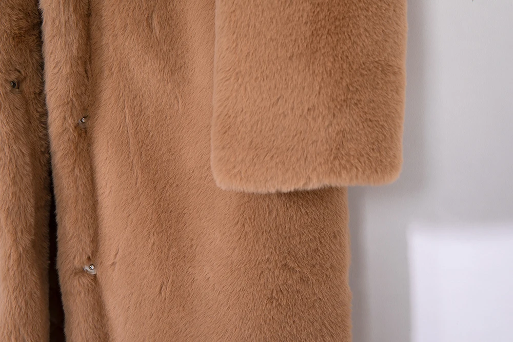 2026 New Women Winter Warm Faux Fur Coat Thick Women Long Coat Turn Down Collar Women Warm Coat With Belt Casaco Feminino