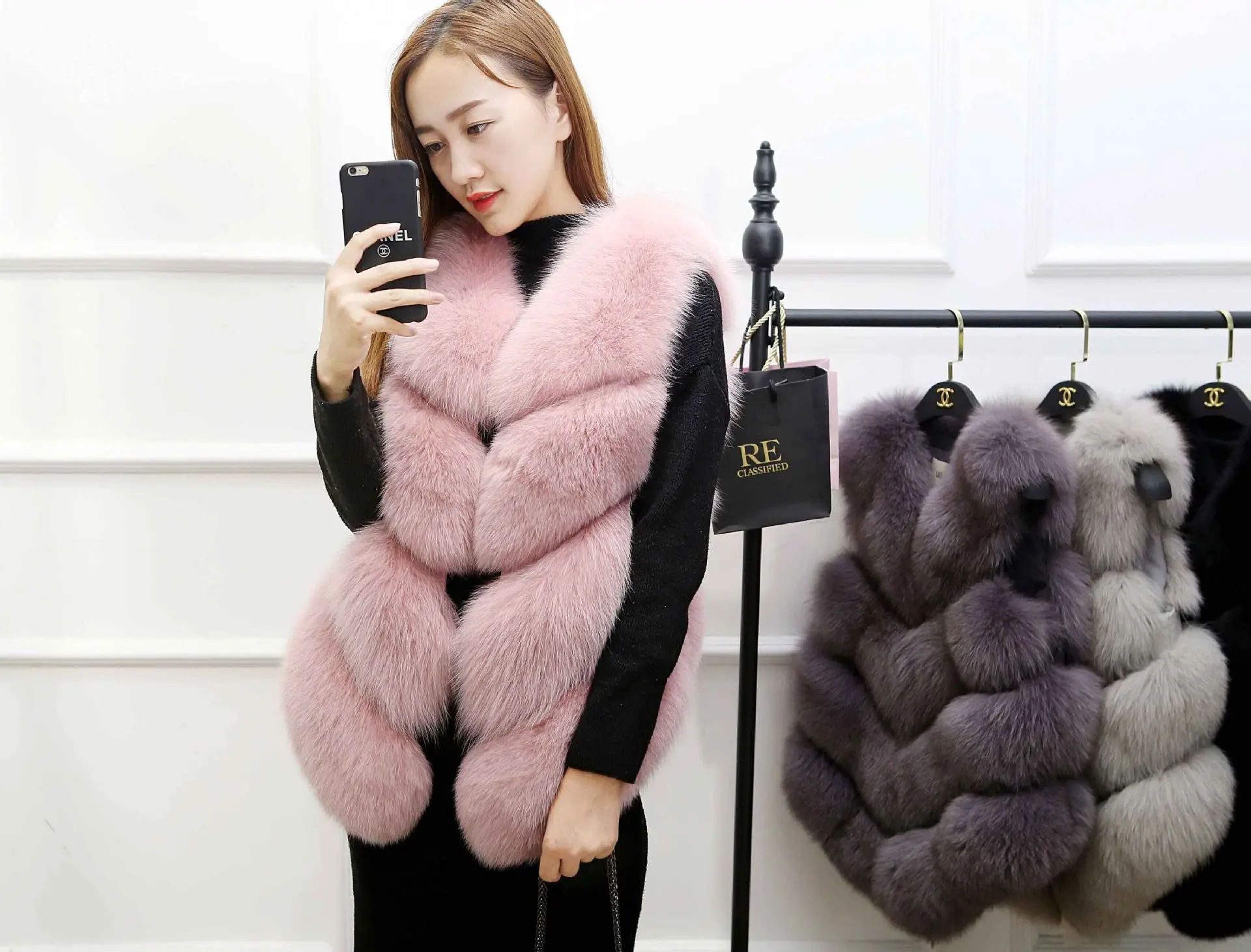 ZADORIN New Luxury Faux Fox Fur Vest Women Furry Short Faux Fur Vests Fur Gilet Fourrure Autumn Winter Faux Fur Coats Overcoat