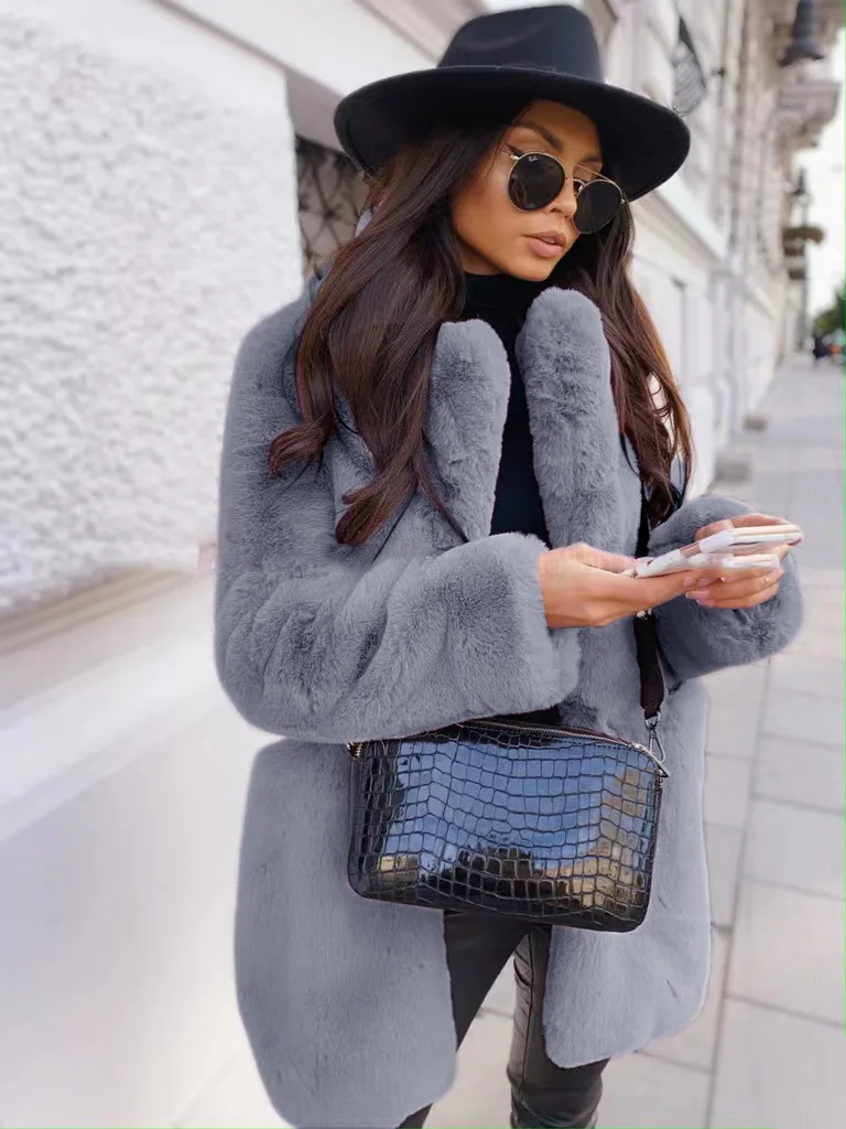 Luxury Autumn Winter Lapel Fur Coat Women Warm Thick Faux Fur Jacket Design Office Lady Outerwear Solid Long Sleeve Fur Cardigan