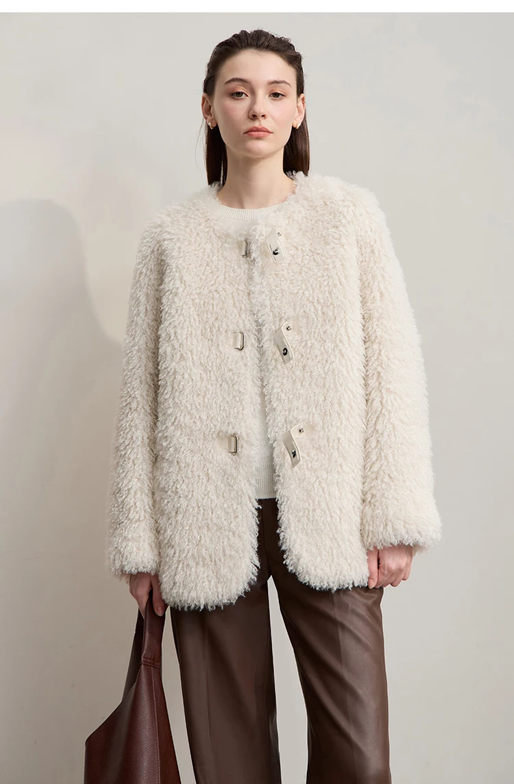 AMII Fur Coat Woman 2026 Winter New Round Neck Loose Long Sleeves Ladies Clothing Leather Button Warm Women's Fur Coat 12524008