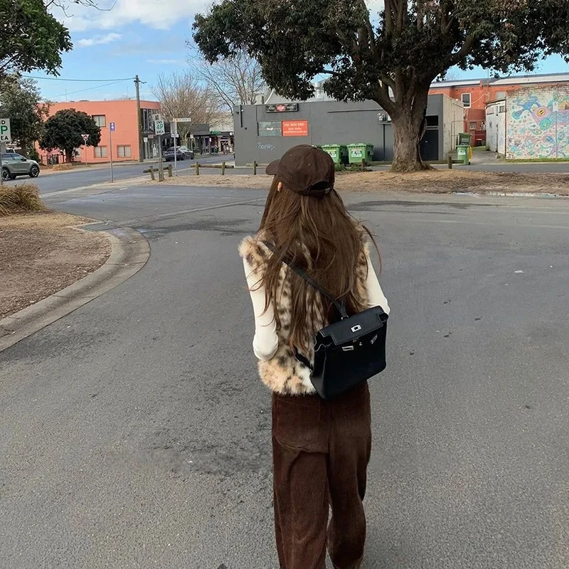 Chic Leopard Women Faux Fur Vest Stand Collar Fleece Jacket Sleeveless Winter Warm Plush Streetwear Retro Outerwear Top