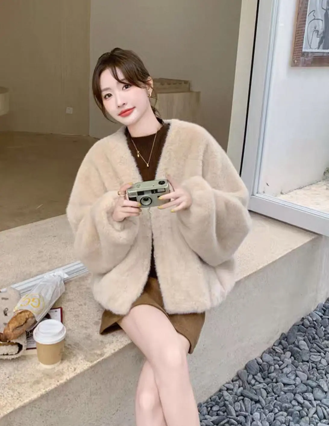 Women V-neck Short Coat Fake Mink Fur Mink Elegant Autumn Winter Coat