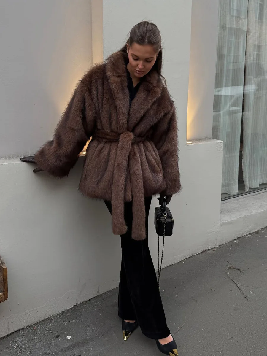 Fur Coat Warm High Quality Temperament Fashion Women Fur & Faux Fur Women 2026 Winter New Casual Long Sleeve Women Fur Coat H848