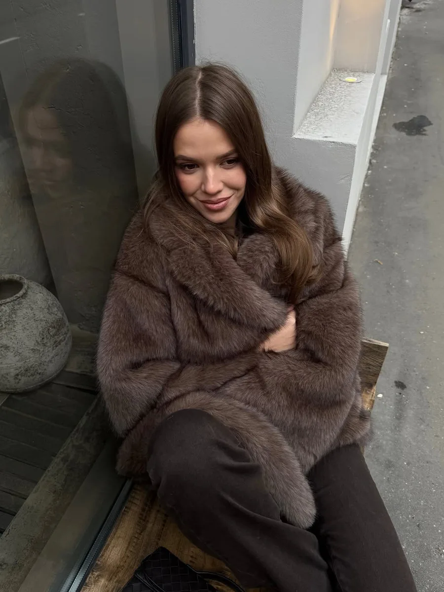 Fur Coat Warm High Quality Temperament Fashion Women Fur & Faux Fur Women 2026 Winter New Casual Long Sleeve Women Fur Coat H848