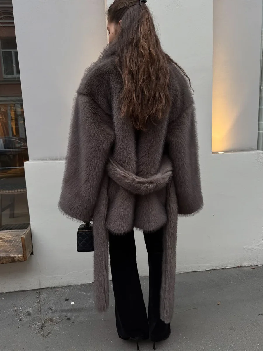 Fur Coat Warm High Quality Temperament Fashion Women Fur & Faux Fur Women 2026 Winter New Casual Long Sleeve Women Fur Coat H848