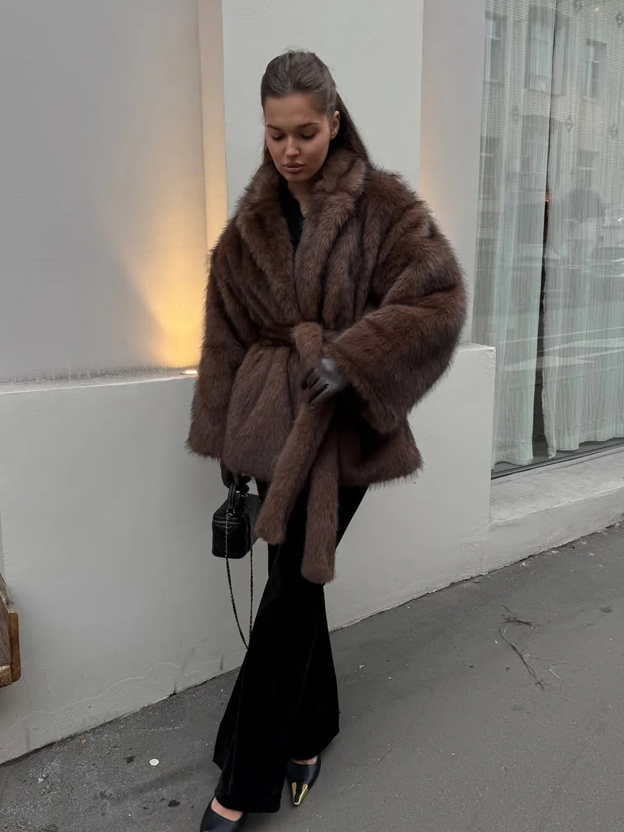Fur Coat Warm High Quality Temperament Fashion Women Fur & Faux Fur Women 2026 Winter New Casual Long Sleeve Women Fur Coat H848