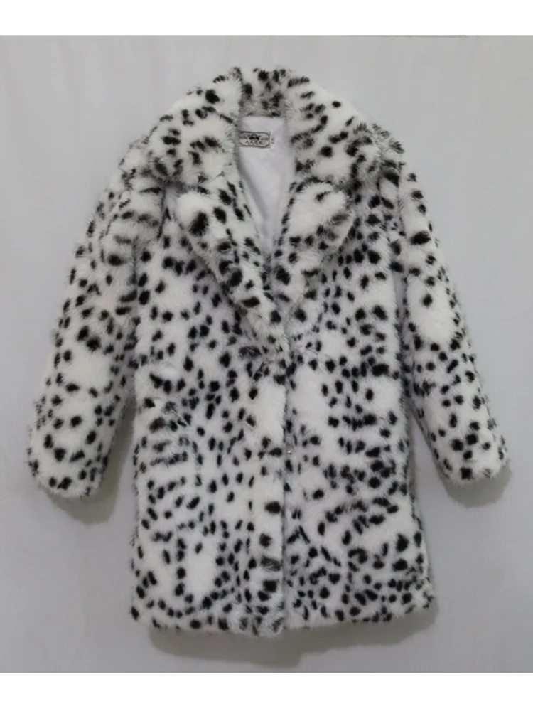 Women's faux fur coat, long and soft fur trim, suitable for autumn and winter, providing warmth and comfort for casual wear.
