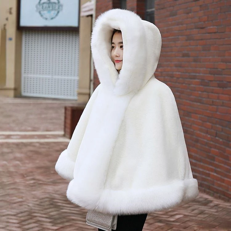 Women's new winter faux fur shawl cape style short Haining faux fox fur thick hooded windbreaker women jacket coats for women