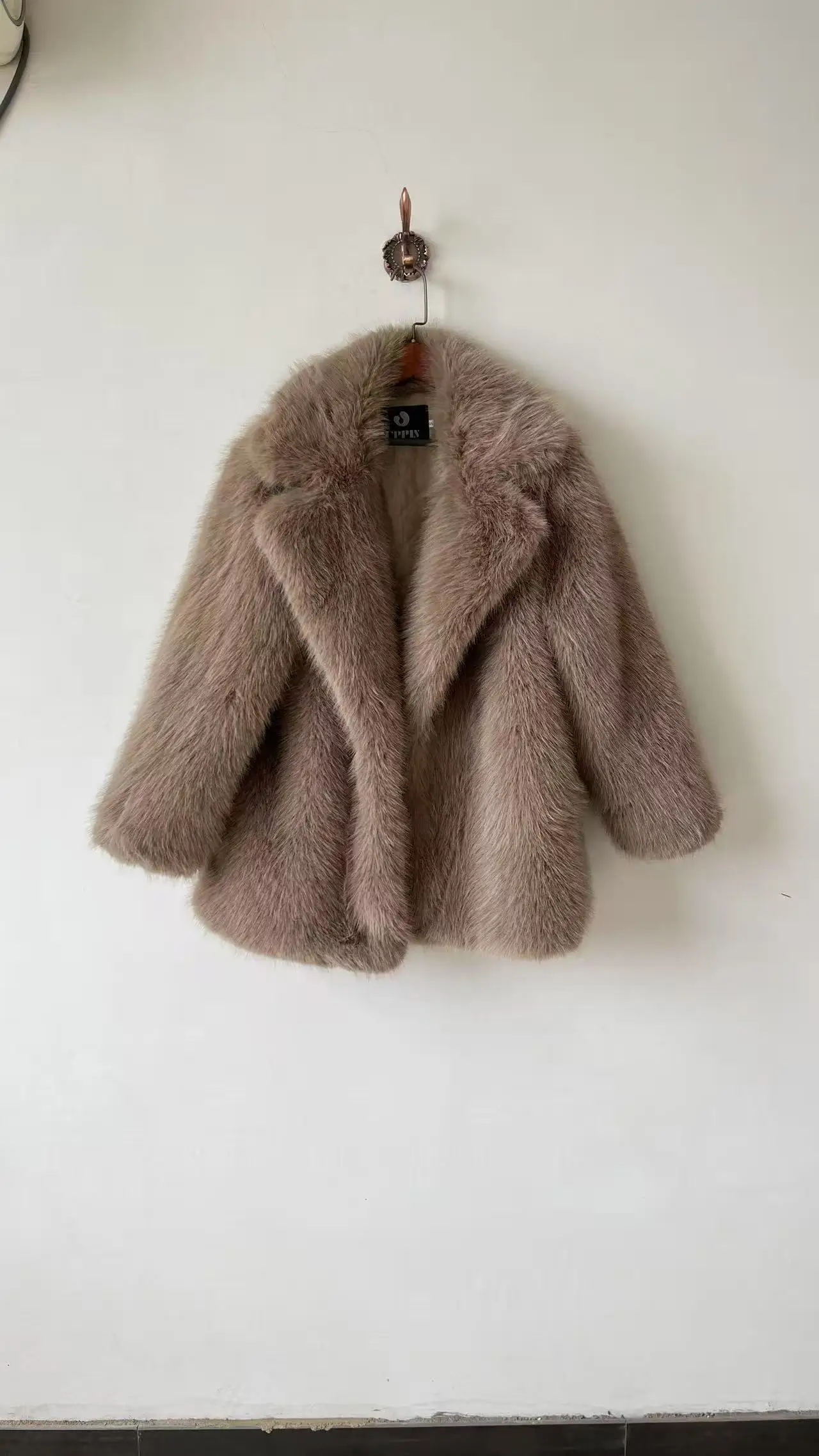 New Thick Cotton Winter Fur Coat Women Suit Collar White Medium Long Luxury Fox Fur Overcoat High Quality Fury Plush Jacket