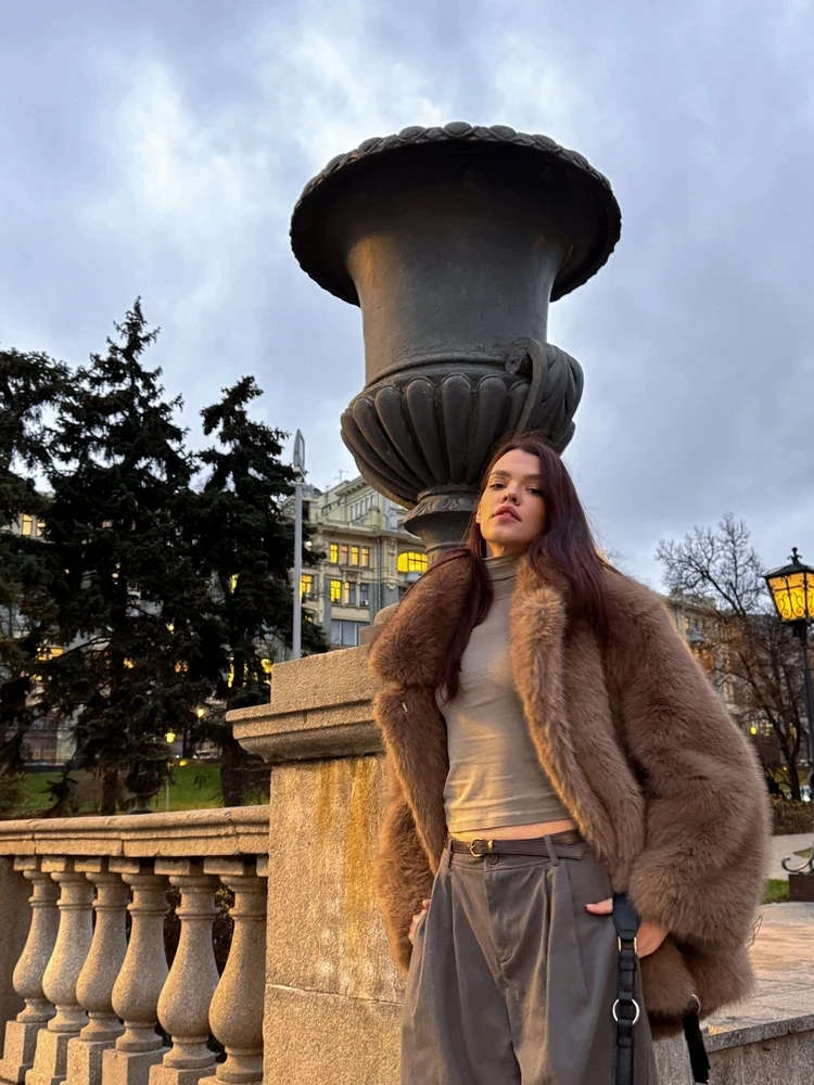 New Thick Cotton Winter Fur Coat Women Suit Collar White Medium Long Luxury Fox Fur Overcoat High Quality Fury Plush Jacket