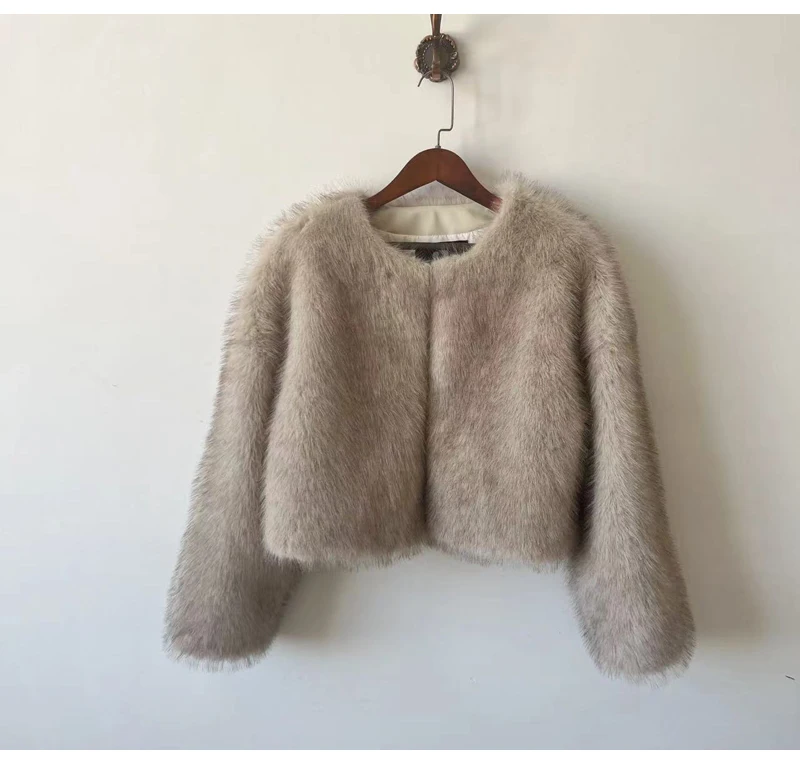Lconic Street Fashion Luxury Brand Gardient Cropped cropped Faux Fur Coat Women Winter Hot Cool Girls Fluffy Short Fur Jacket