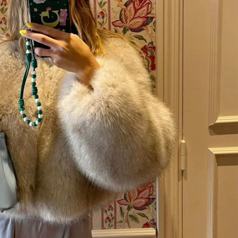 Lconic Street Fashion Luxury Brand Gardient Cropped cropped Faux Fur Coat Women Winter Hot Cool Girls Fluffy Short Fur Jacket