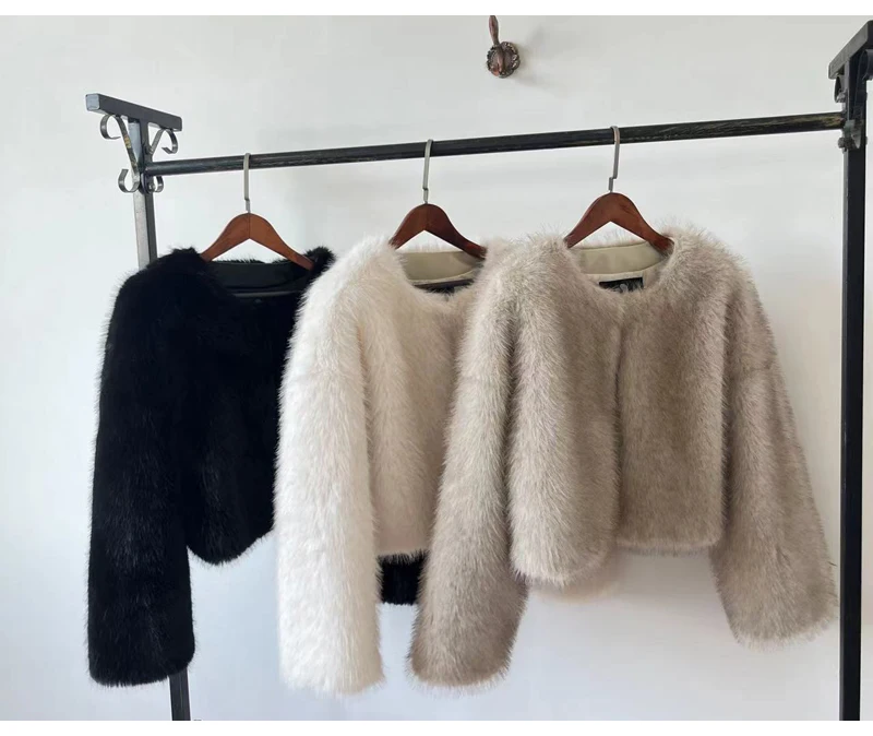 Lconic Street Fashion Luxury Brand Gardient Cropped cropped Faux Fur Coat Women Winter Hot Cool Girls Fluffy Short Fur Jacket