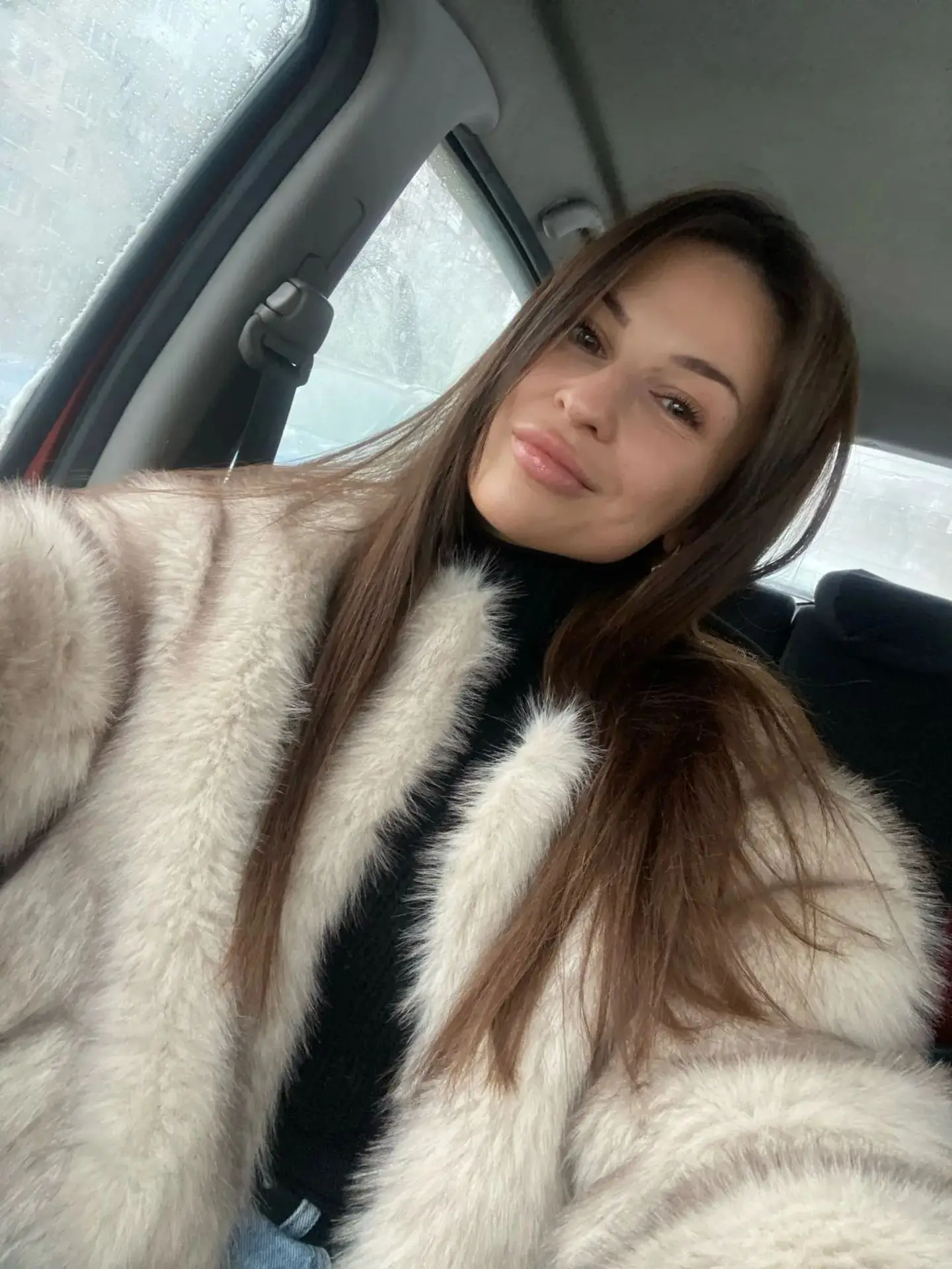 Lconic Street Fashion Luxury Brand Gardient Cropped cropped Faux Fur Coat Women Winter Hot Cool Girls Fluffy Short Fur Jacket