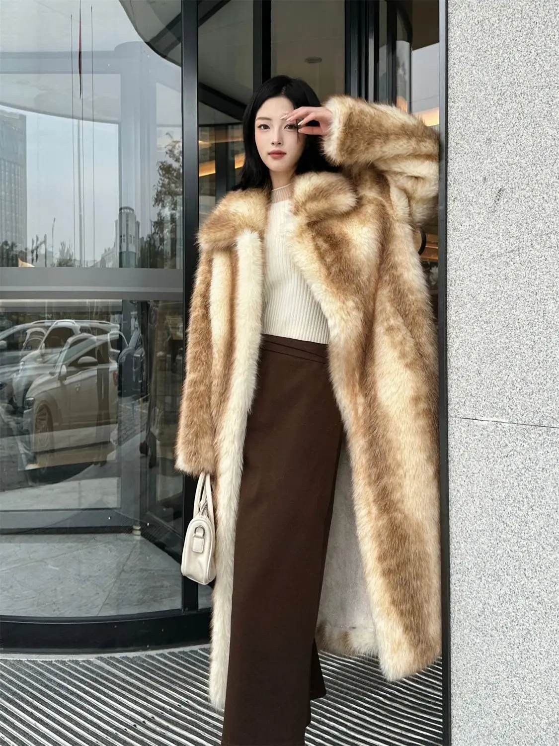 Winter Women High Quality Faux Fox Fur Coat Luxury Long Fur Coat Lapel OverCoat Thick Warm Female Plush Coats