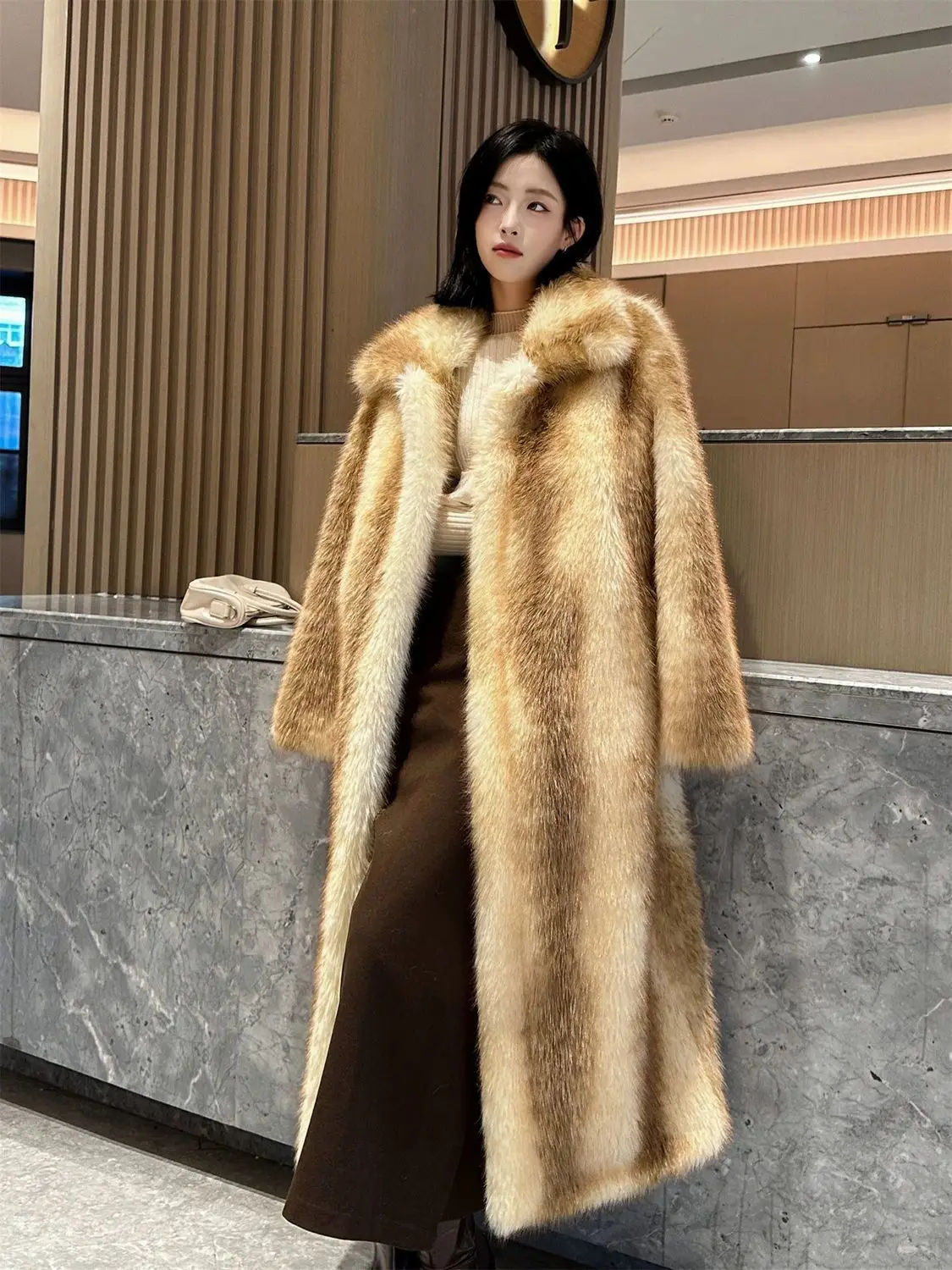 Winter Women High Quality Faux Fox Fur Coat Luxury Long Fur Coat Lapel OverCoat Thick Warm Female Plush Coats