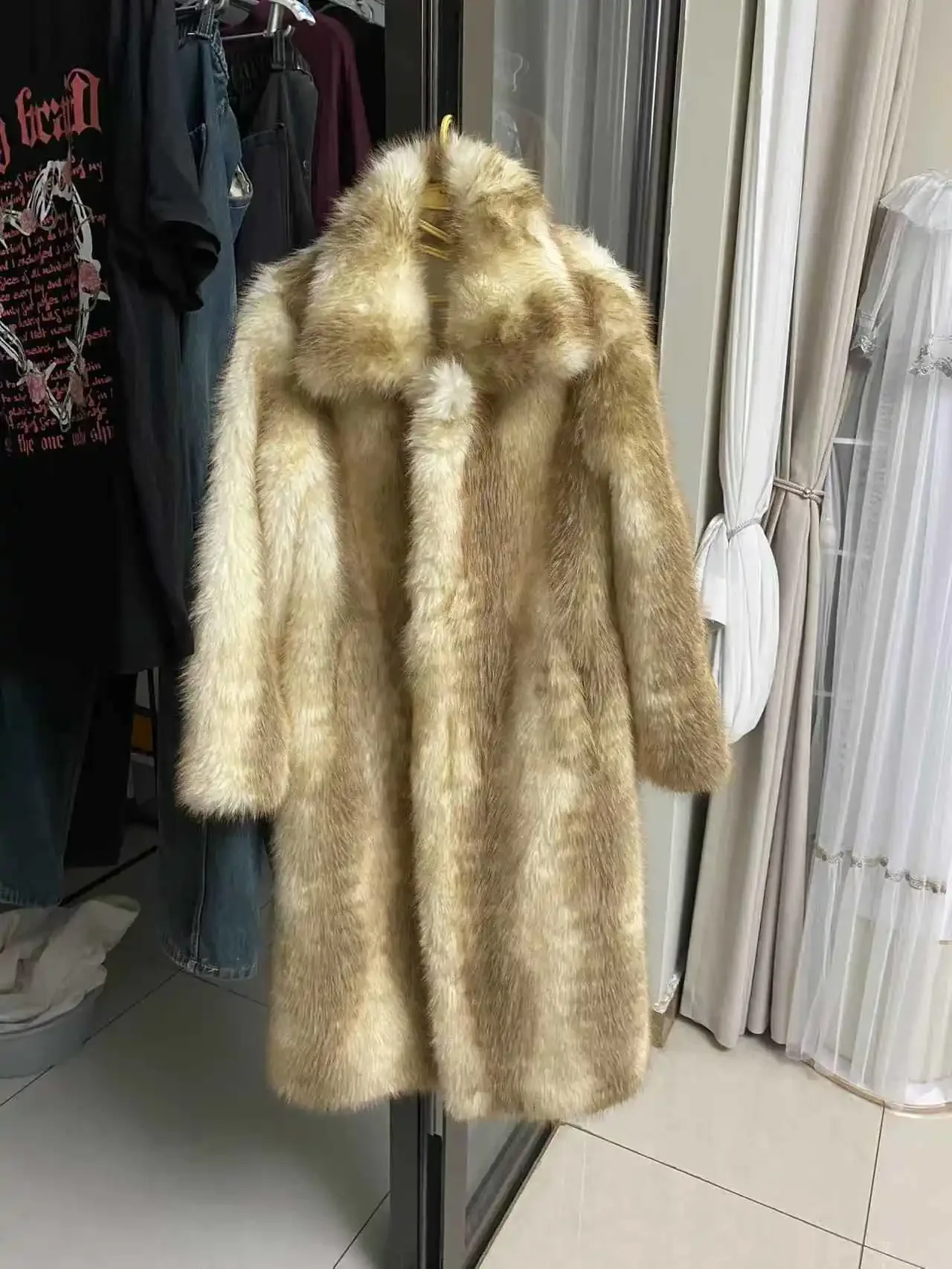 Winter Women High Quality Faux Fox Fur Coat Luxury Long Fur Coat Lapel OverCoat Thick Warm Female Plush Coats