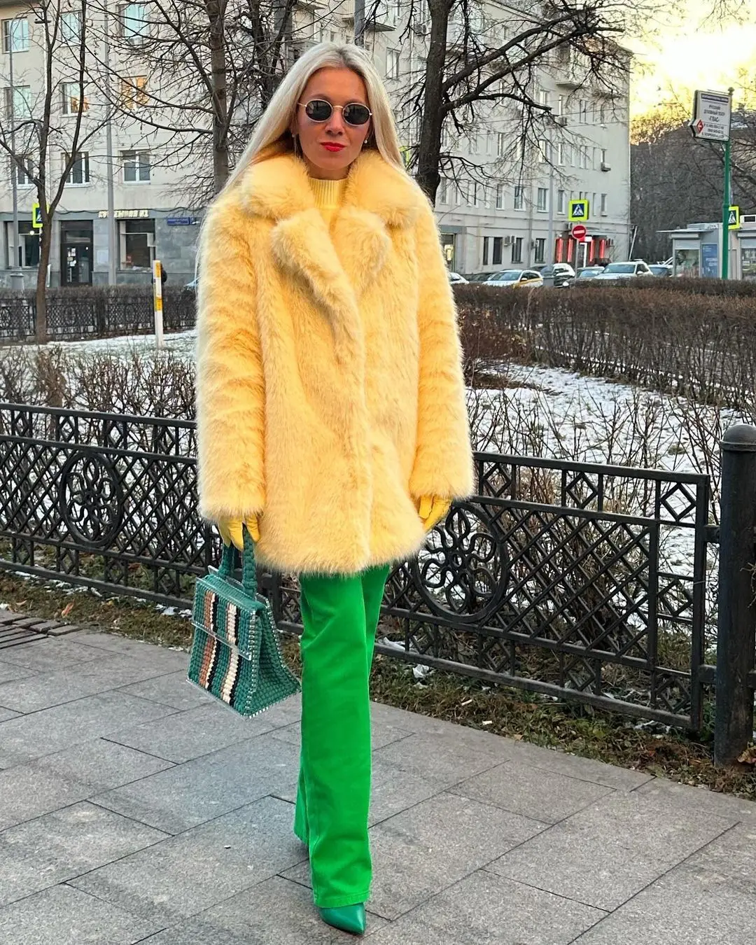 Tuularose Women Elegant Faux Fur Coat Warm Fluffy Loose Long Sleeve Lapel Jacket Fall Winter Fashion High Street Lady Outerwear