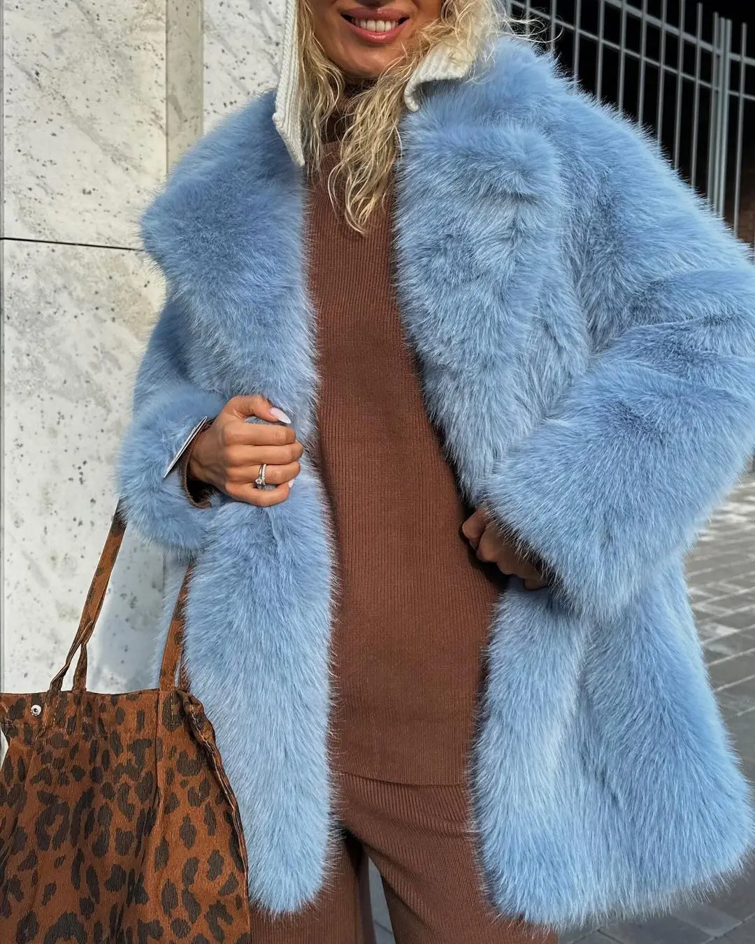 Tuularose Women Elegant Faux Fur Coat Warm Fluffy Loose Long Sleeve Lapel Jacket Fall Winter Fashion High Street Lady Outerwear