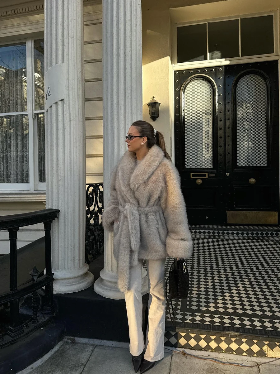 Gray Gradient Belt Oversized Tie Waist Faux Fur Maxi Women Coat for Chilly Winter Morning Old Money Clean Fit Cozy Outwear