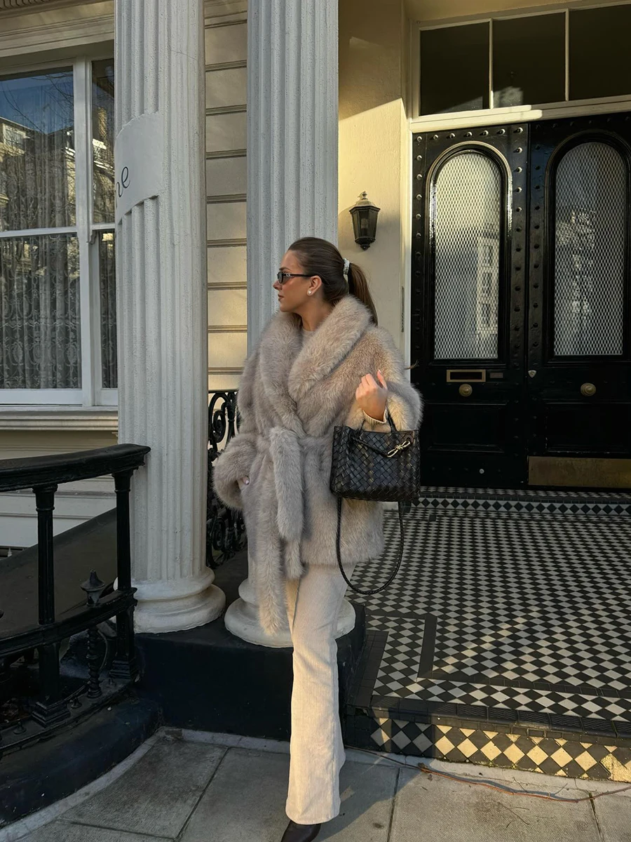 Gray Gradient Belt Oversized Tie Waist Faux Fur Maxi Women Coat for Chilly Winter Morning Old Money Clean Fit Cozy Outwear