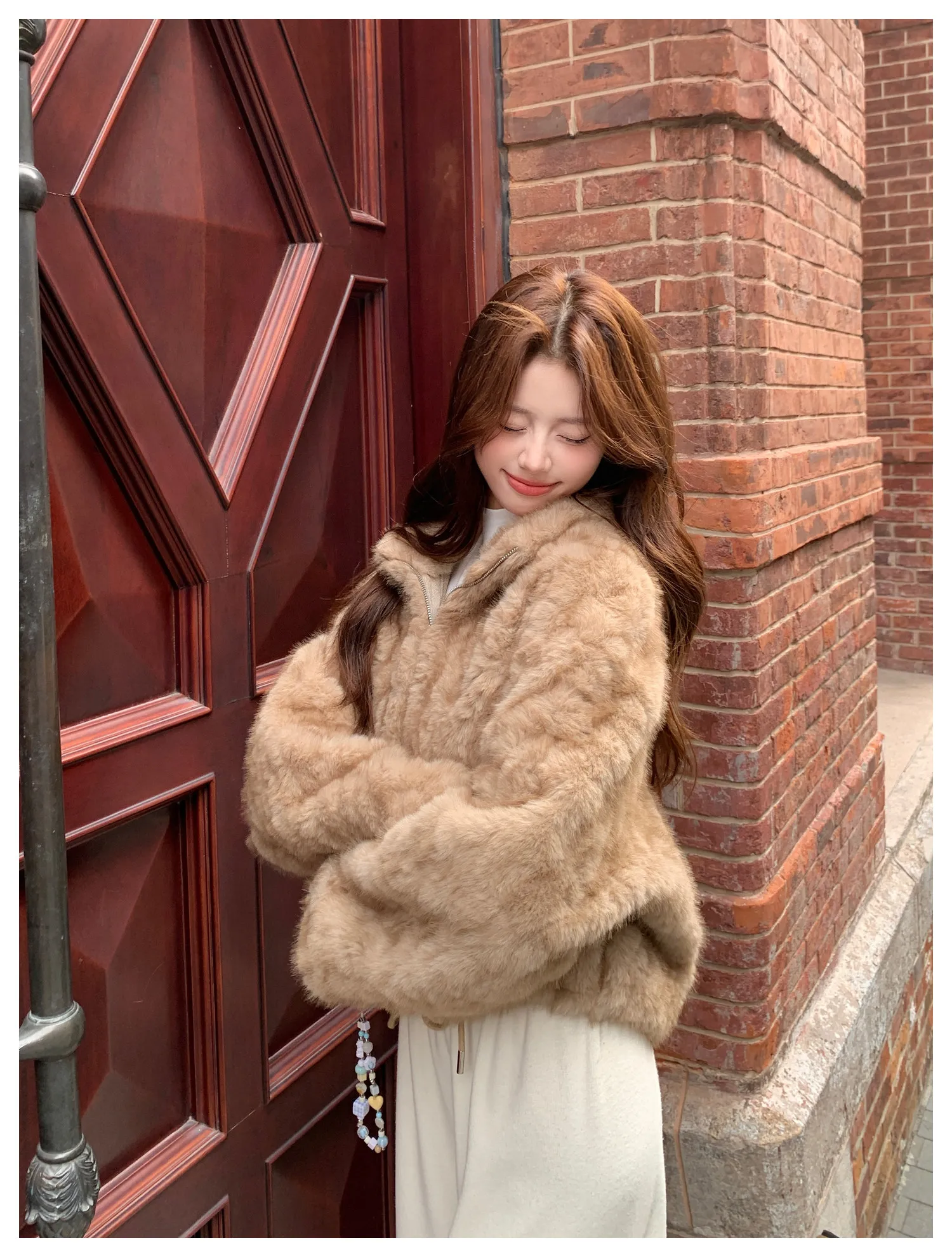 Elegant Maillard Zipper Faux Fur Jacket Women Autumn Winter Stand Collar Cropped Plush Outerwear Woman Korean Loose Warm Jacket
