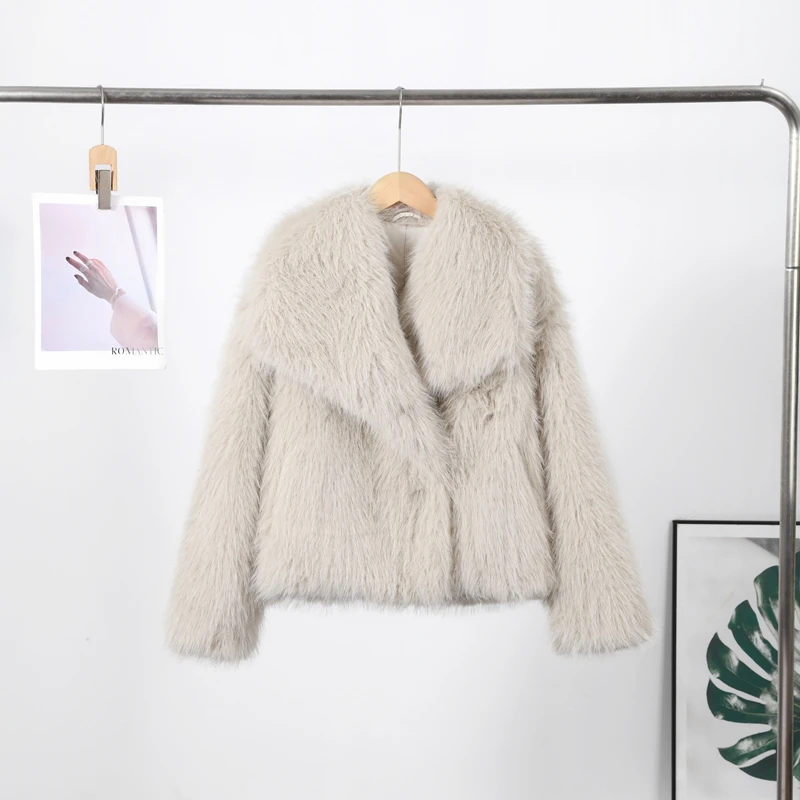 Elegant Luxury Thicken Brown Faux Fur Coats Women Loose Lapel Long Sleeve Furry Coats 2025 Winter Lady Warm Chic Outwear New