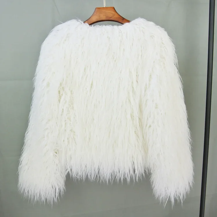 Women Imitation Sheep Faux Short Coat Thermal Slim Fit Loose Elegant High Street Button Jacket Round Neck 2026 Winter Outwear