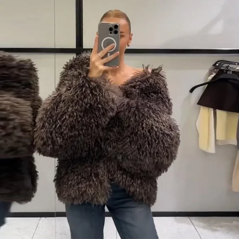 Women Brown Curly Faux Fur Coat Elegant Round Neck Full Sleeve Loose Short Furry Coats 2026 Lady Fashion Winter Street Warm Wear