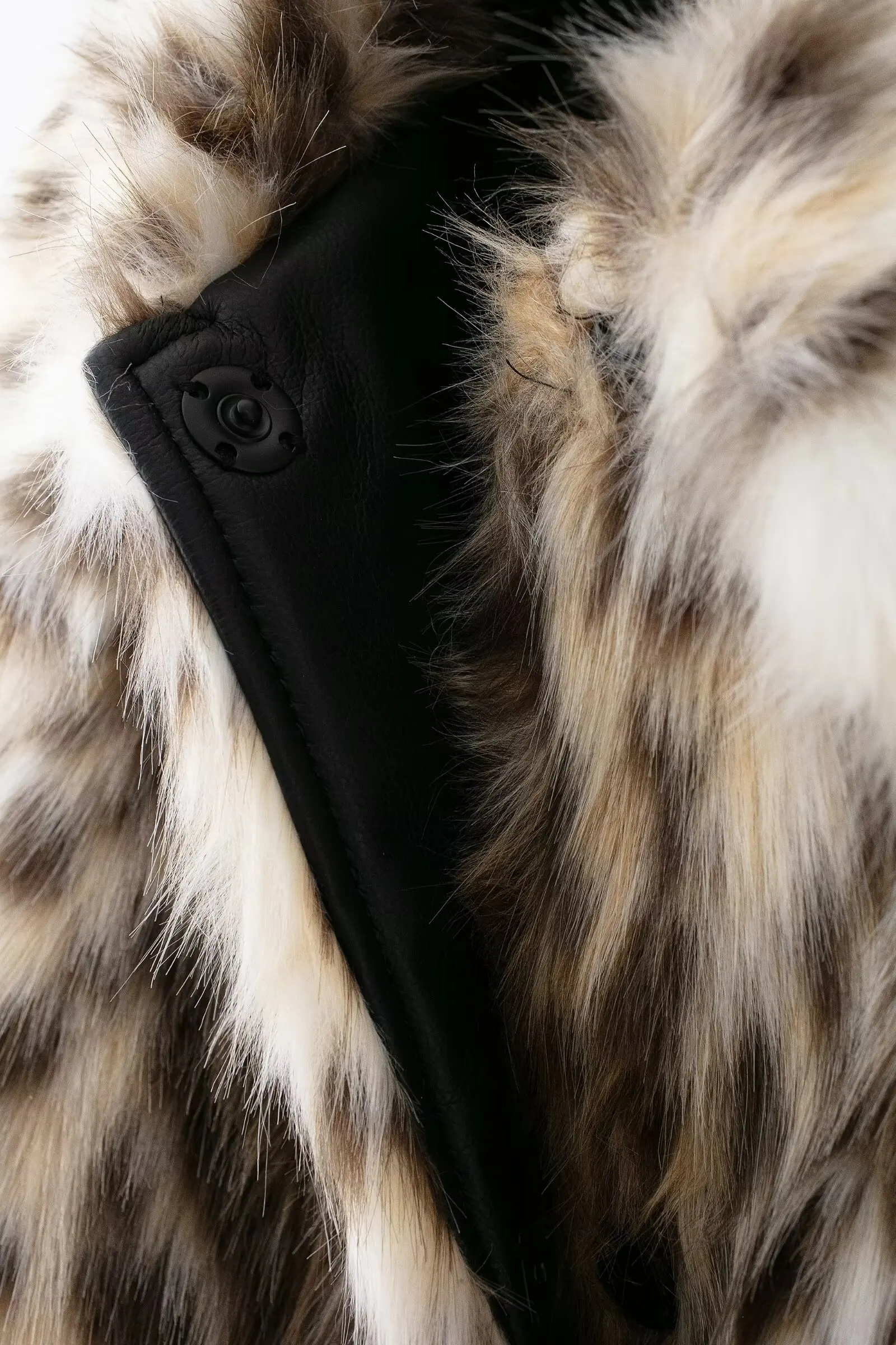 HH Woman Lapel Long Sleeves Side Pockets Casual Coat Women Winter Leopard Print Faux Fur Loose Slim Warm Coat Mujer