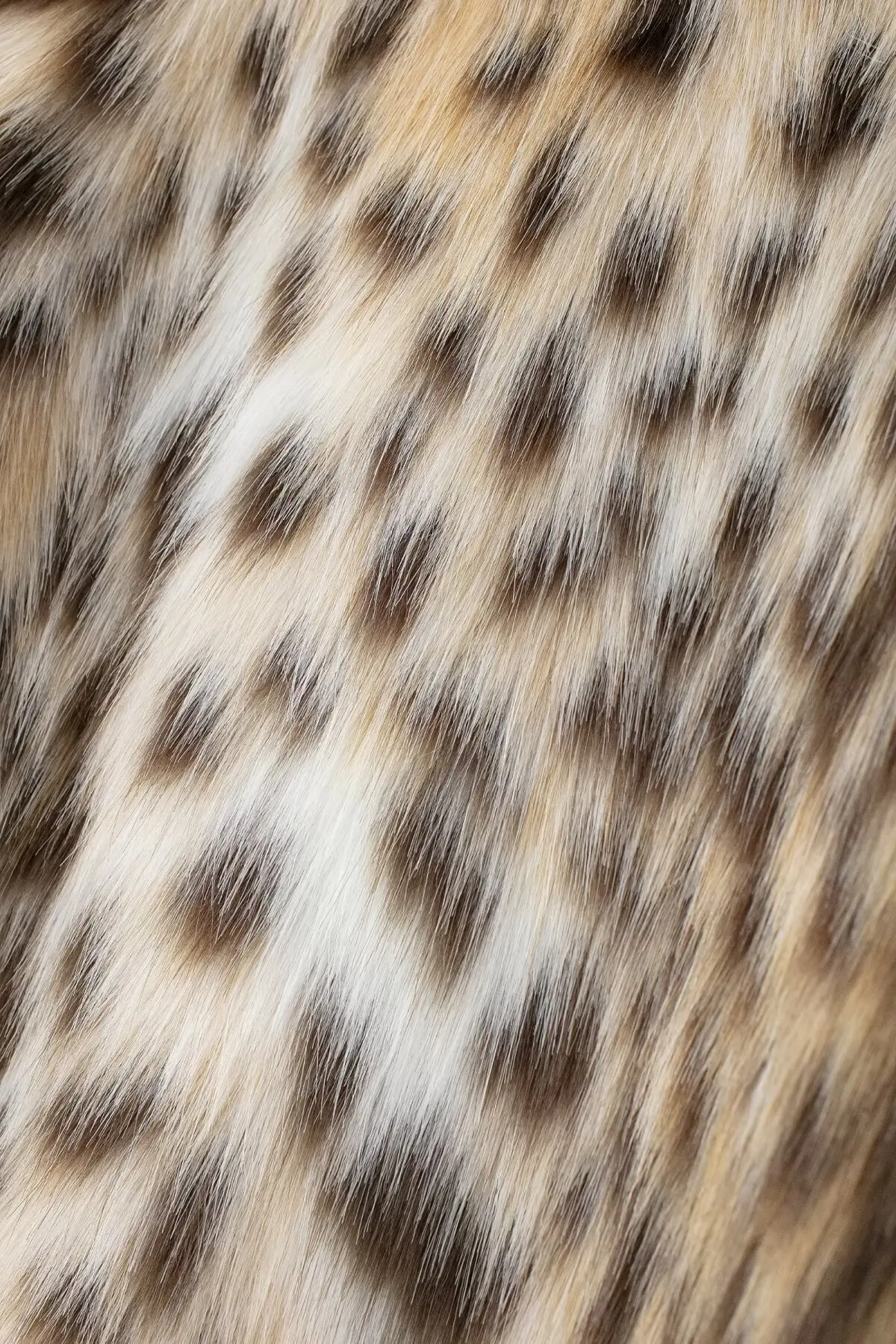 HH Woman Lapel Long Sleeves Side Pockets Casual Coat Women Winter Leopard Print Faux Fur Loose Slim Warm Coat Mujer