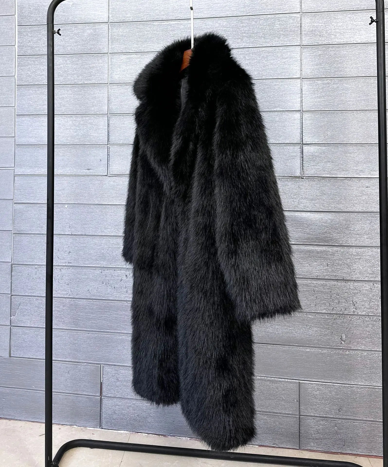 Fur & Faux Fur Coat Feminine Elegance 2026 New Winter Women's Fur Coat Fashion Temperament Lapel Solid Color Women Fur Coat H193