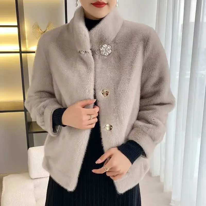 Women New Gold Mink Fur Coat with Fur Integrated Fur Short Jacket for Women, Thickened Mother Outfit, Standing Collar 001 Style